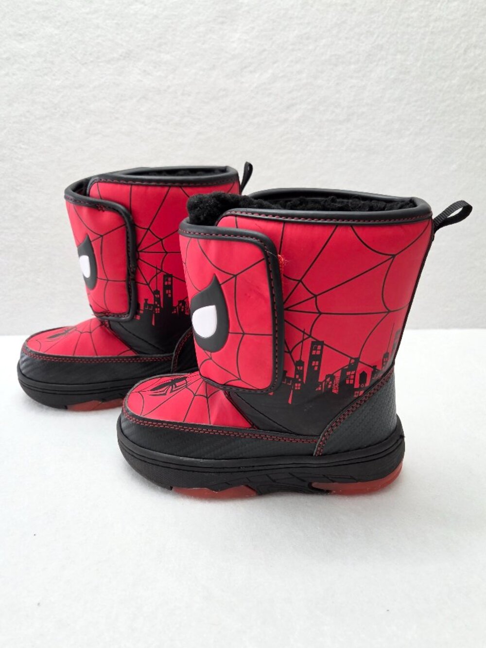 Marvel Spider-Man Boys Kids Red Black Light Up Winter Snow Boots Size 9